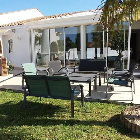 Βίλα Villa Les Mathes *